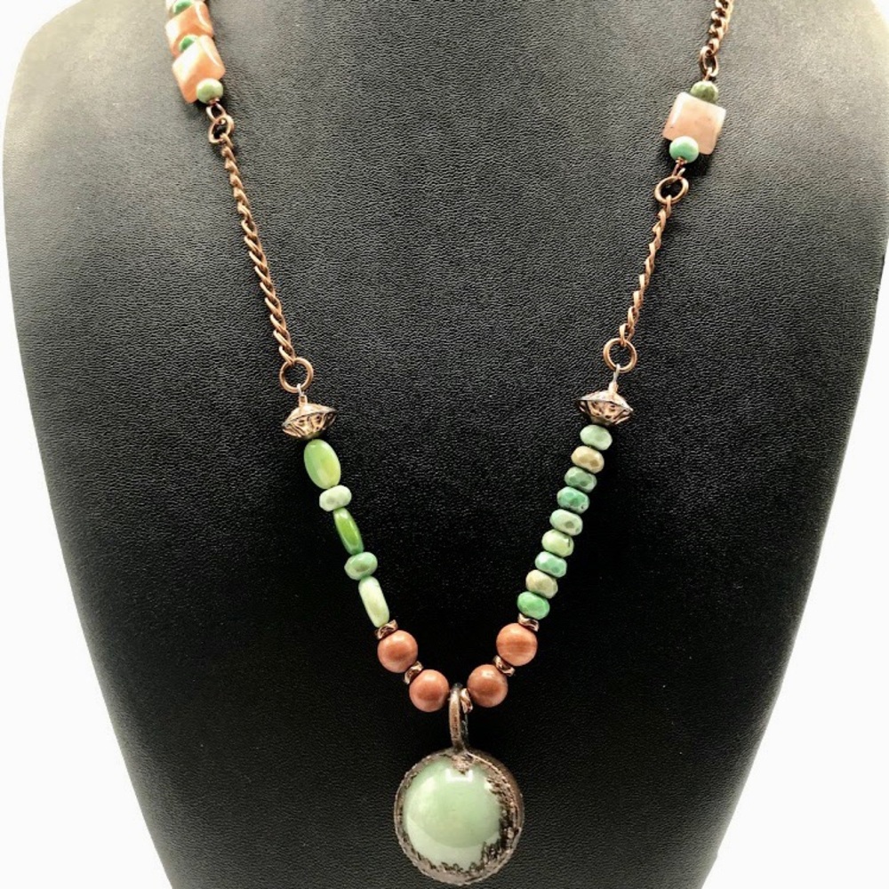 Beautiful Copper & Jade Necklace - Picture 2 of 4